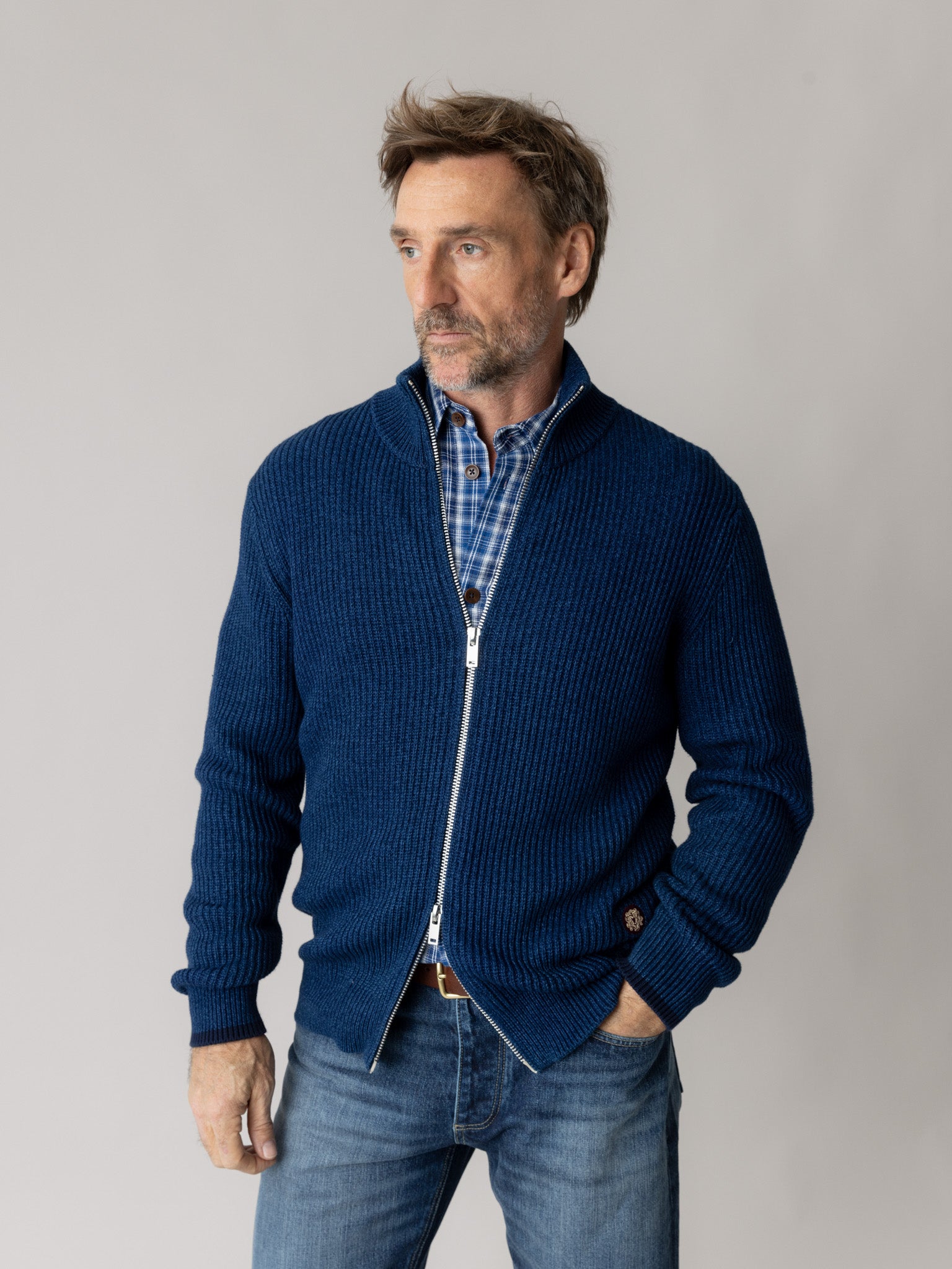Modelshot / Indigo Blue / Detail